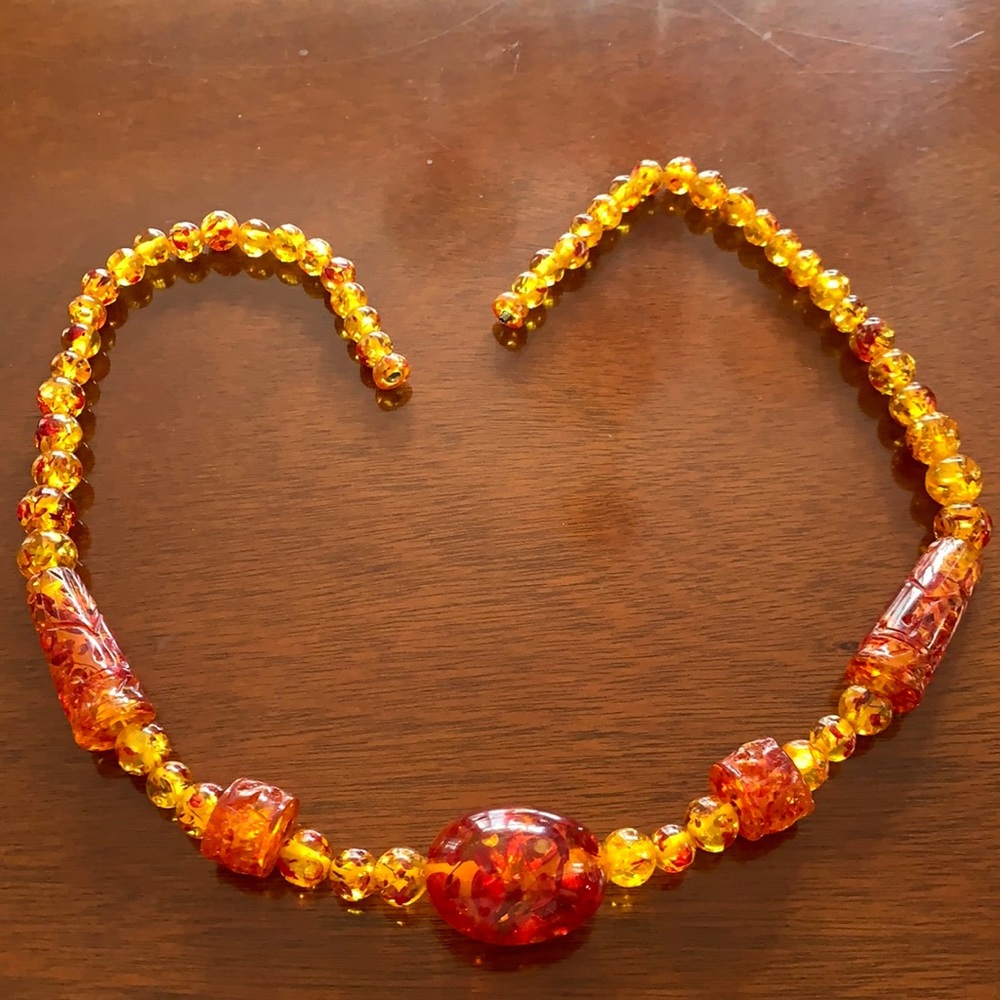 Vintage necklace faux amber